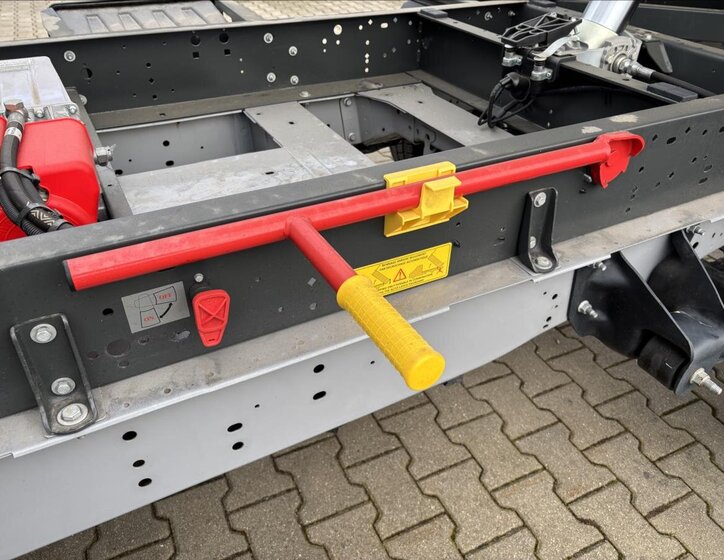 Ford Transit Sklápěč 2,0 l 121 kw