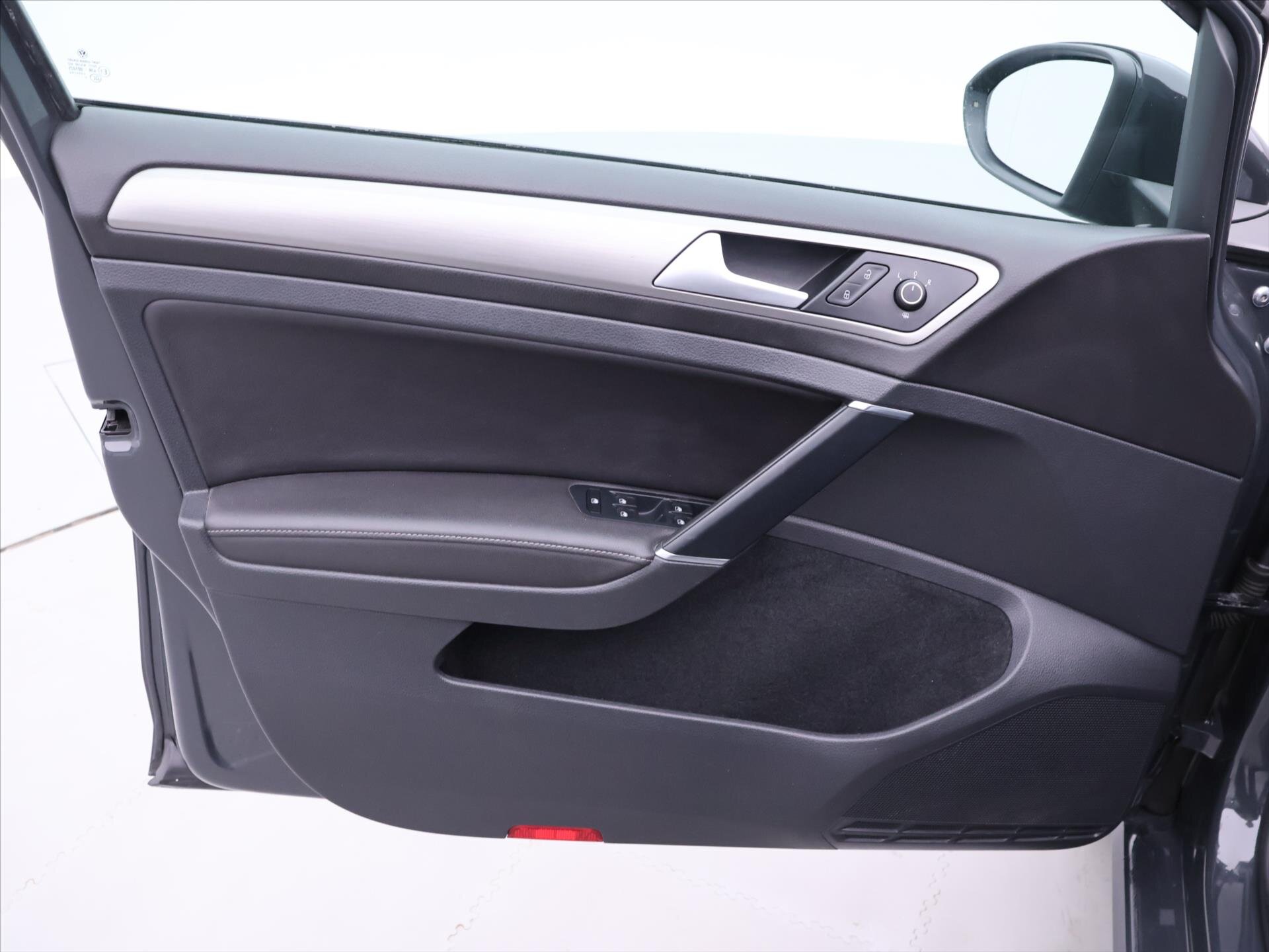 Volkswagen Golf Kombi 1,6 l 81 kw