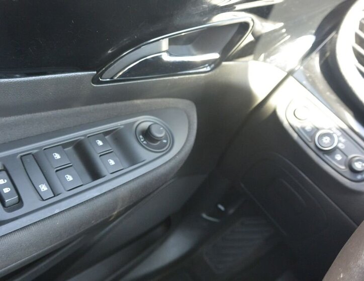 Opel Mokka SUV / Terénní 1,4 l 103 kw