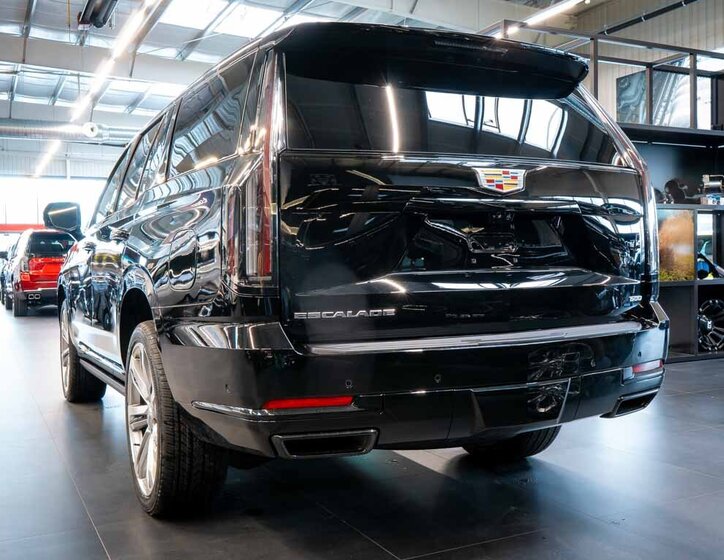 Cadillac Escalade SUV 6,2 l 313 kw