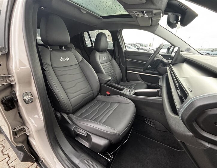 Jeep Avenger SUV / Terénní 1,2 l 74 kw