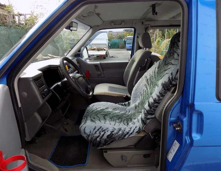 Volkswagen Multivan 12