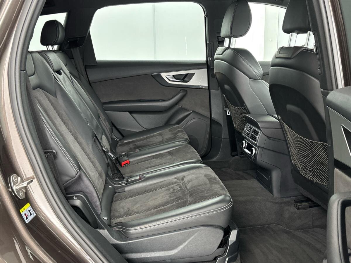 Audi Q7 SUV / Terénní 3,0 l 200 kw