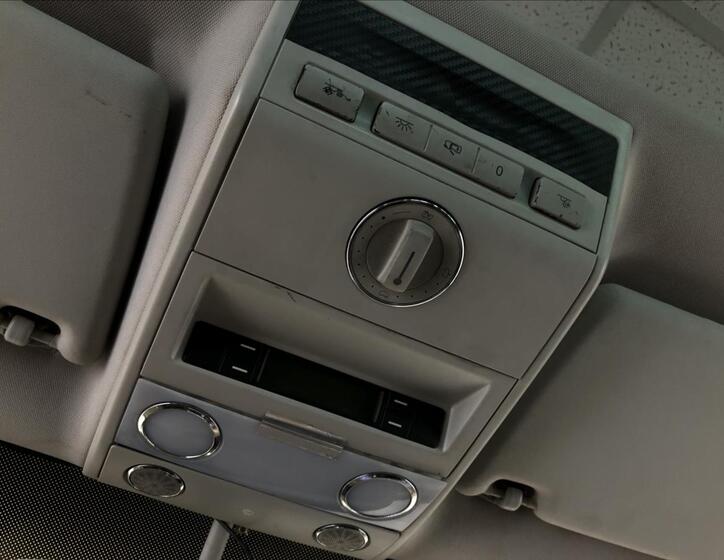 Volkswagen Multivan 29