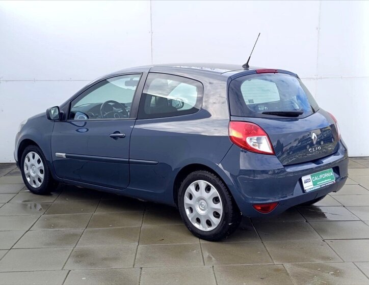Renault Clio Hatchback 1,1 l 55 kw