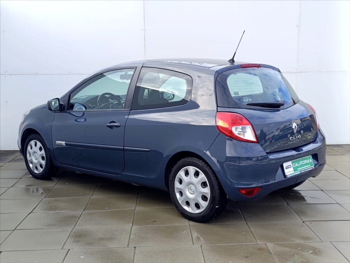 Renault Clio Hatchback 1,1 l 55 kw