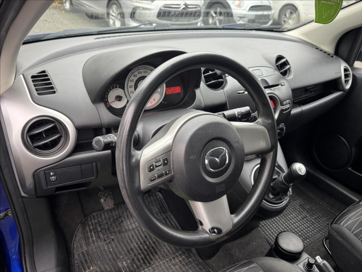 Mazda 2