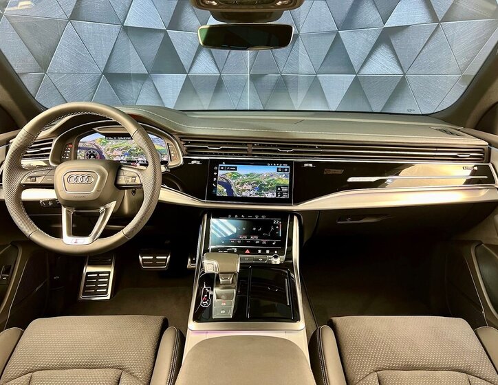 Audi Q8 SUV 3,0 l 210 kw
