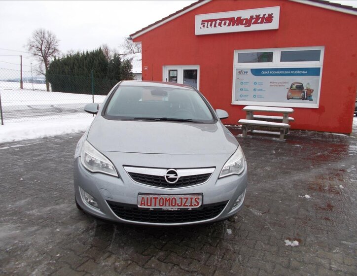 Opel Astra 2