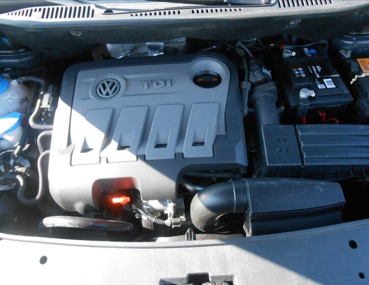 Volkswagen Touran MPV 1,6 l 77 kw