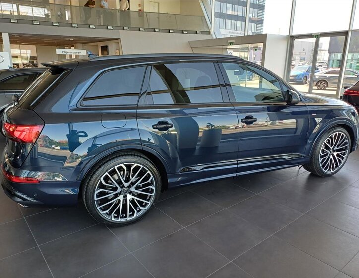 Audi Q7 SUV / Terénní 3,0 l 210 kw