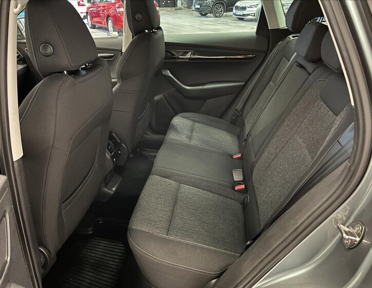 Škoda Karoq SUV / Terénní 1,5 l 110 kw