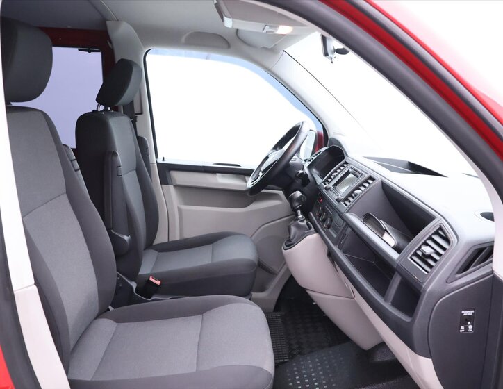 Volkswagen Transporter 12