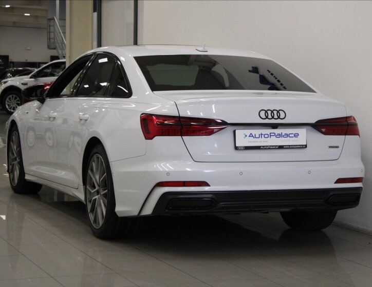 Audi A6 Sedan 3,0 l 210 kw