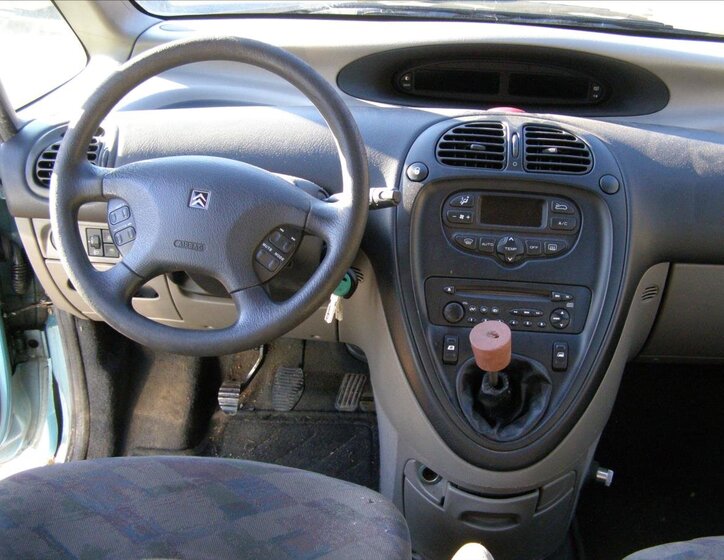 Citroën Xsara Picasso 13