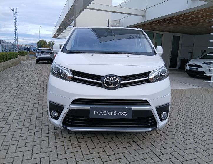 Toyota ProAce Verso 9
