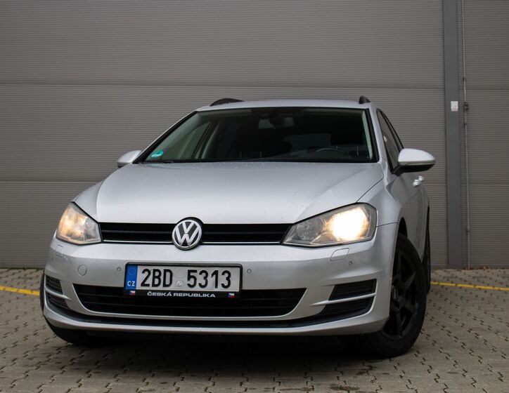 Volkswagen Golf 1