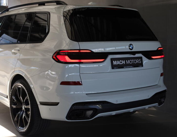 BMW X7 SUV 3,0 l 259 kw