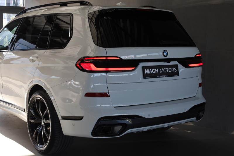 BMW X7 SUV 3,0 l 259 kw