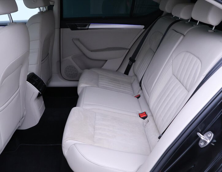 Škoda Superb Liftback 2,0 l 110 kw