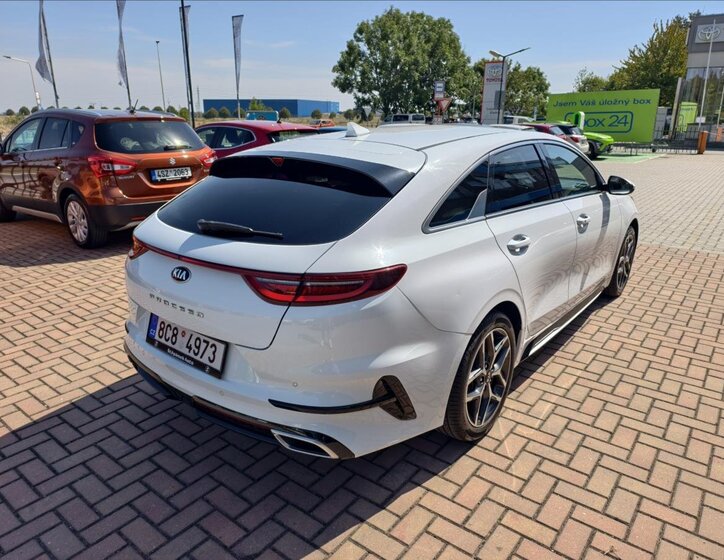 KIA ProCeed Kombi 1,4 l 103 kw