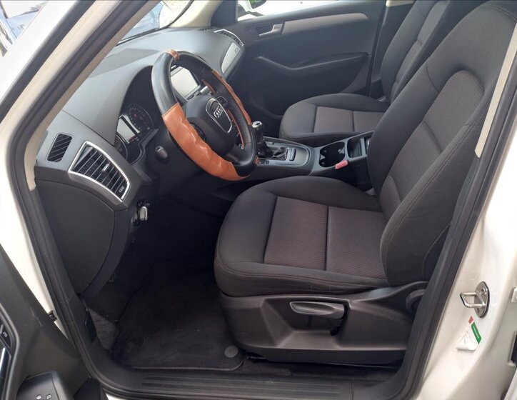 Audi Q5 Kombi 2,0 l 105 kw