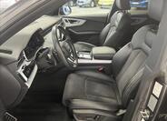 Audi Q8 20