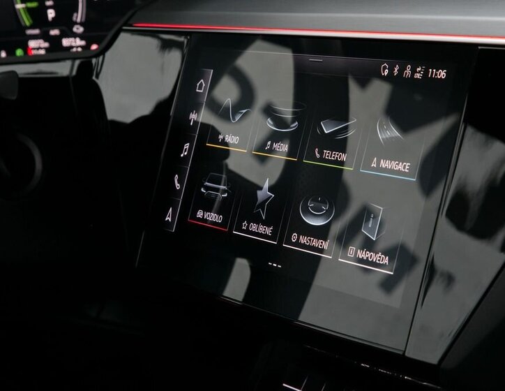 Audi e-tron SUV 0,0 300 kw