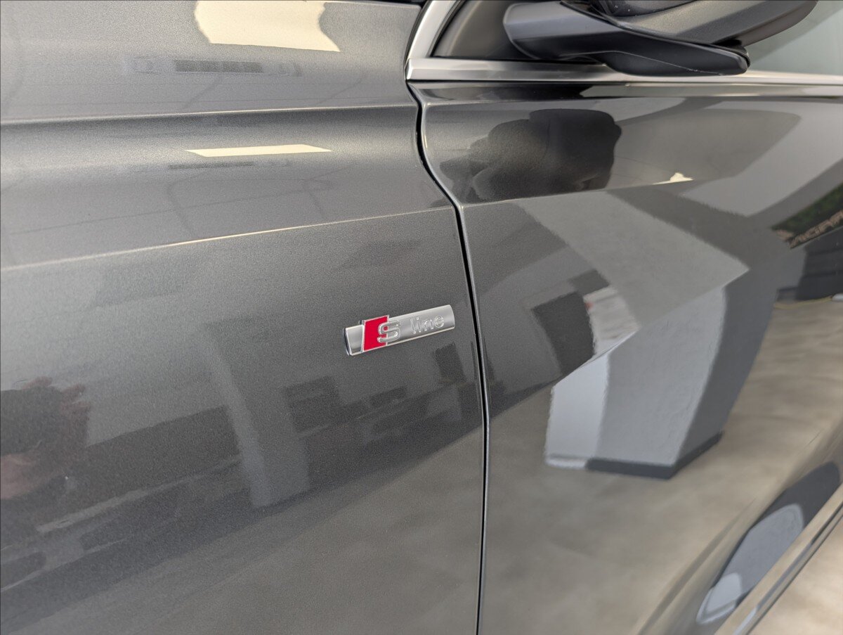 Audi Q8 Hatchback 3,0 l 250 kw