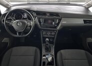 Volkswagen Touran 8