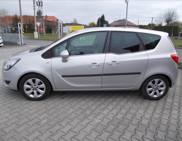 Opel Meriva MPV 1,4 l 88 kw