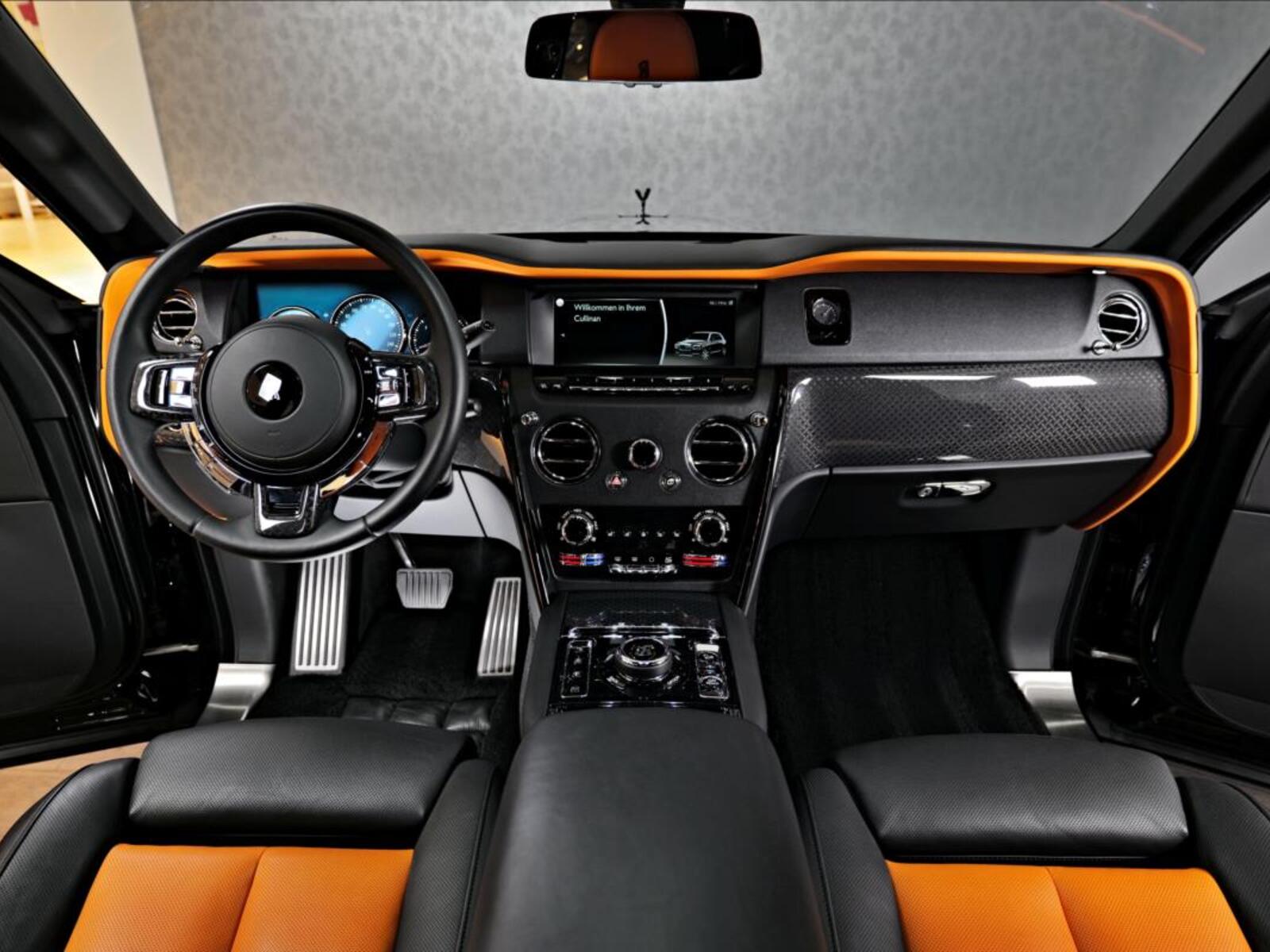 Rolls-Royce Cullinan 18