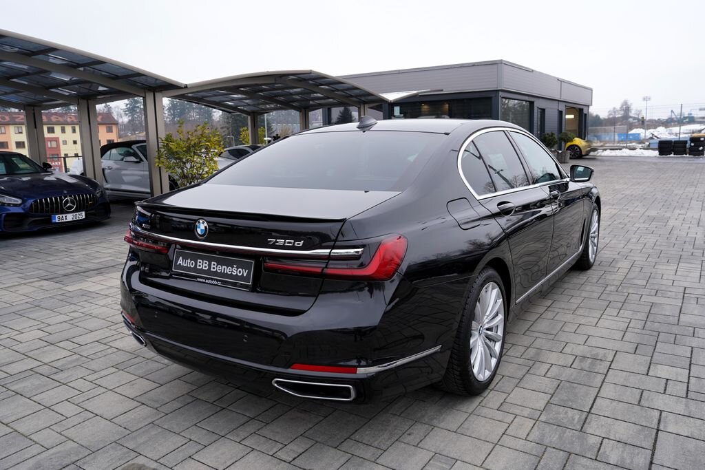 BMW Řada 7 Sedan 3,0 l 210 kw