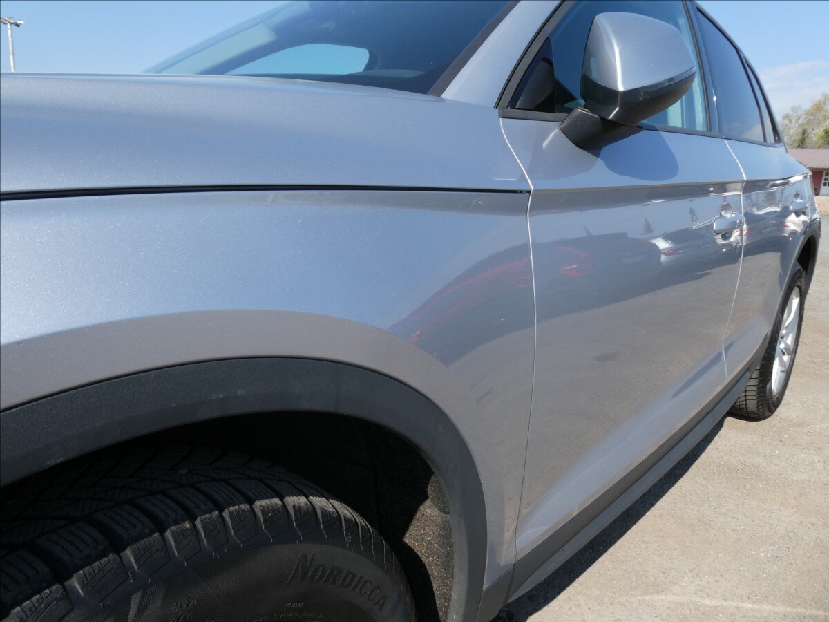 Audi Q5 SUV / Terénní 2,0 l 120 kw