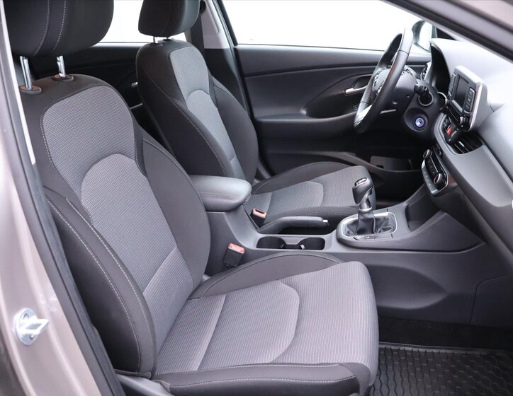 Hyundai i30 Hatchback 1,4 l 73 kw