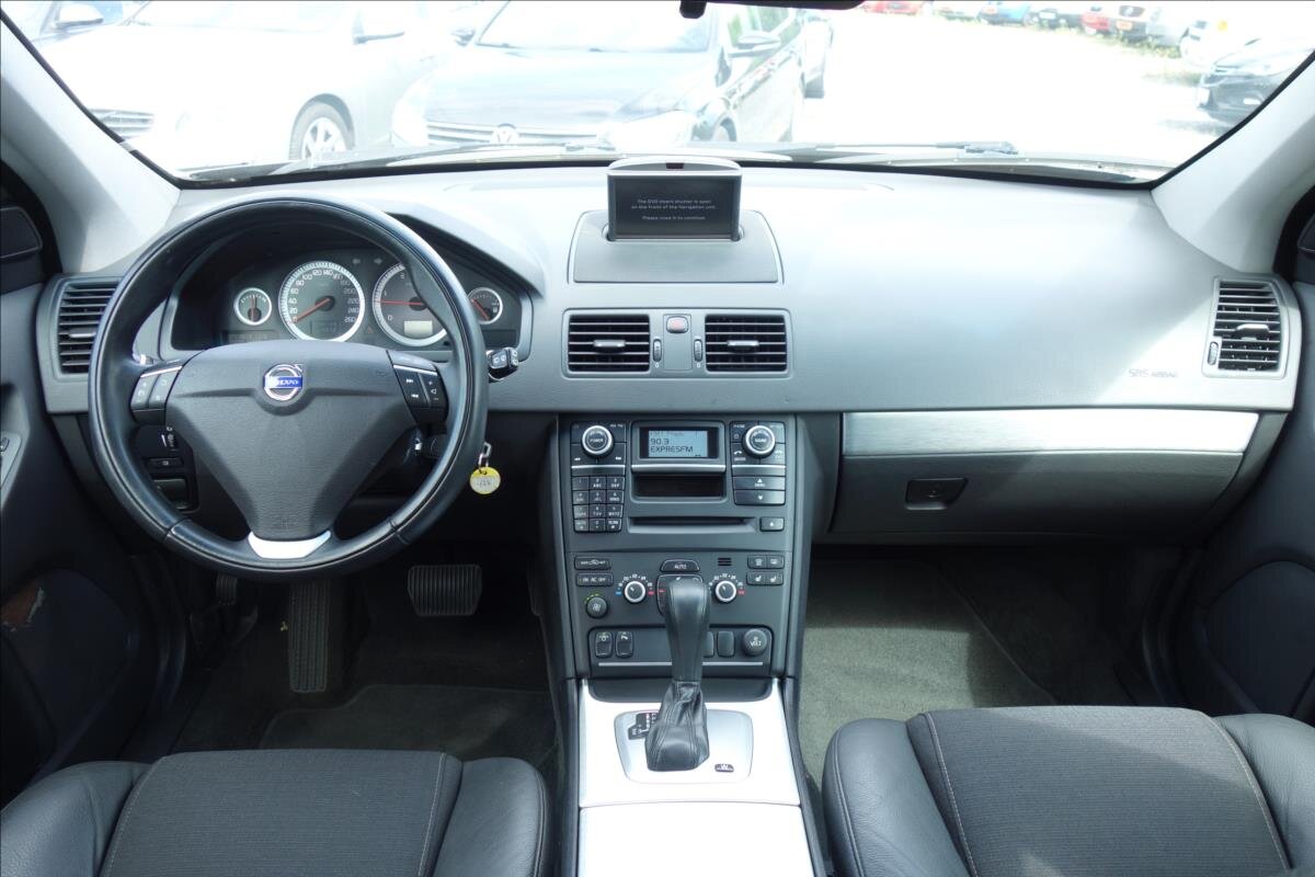 Volvo XC90 SUV 2,4 l 147 kw