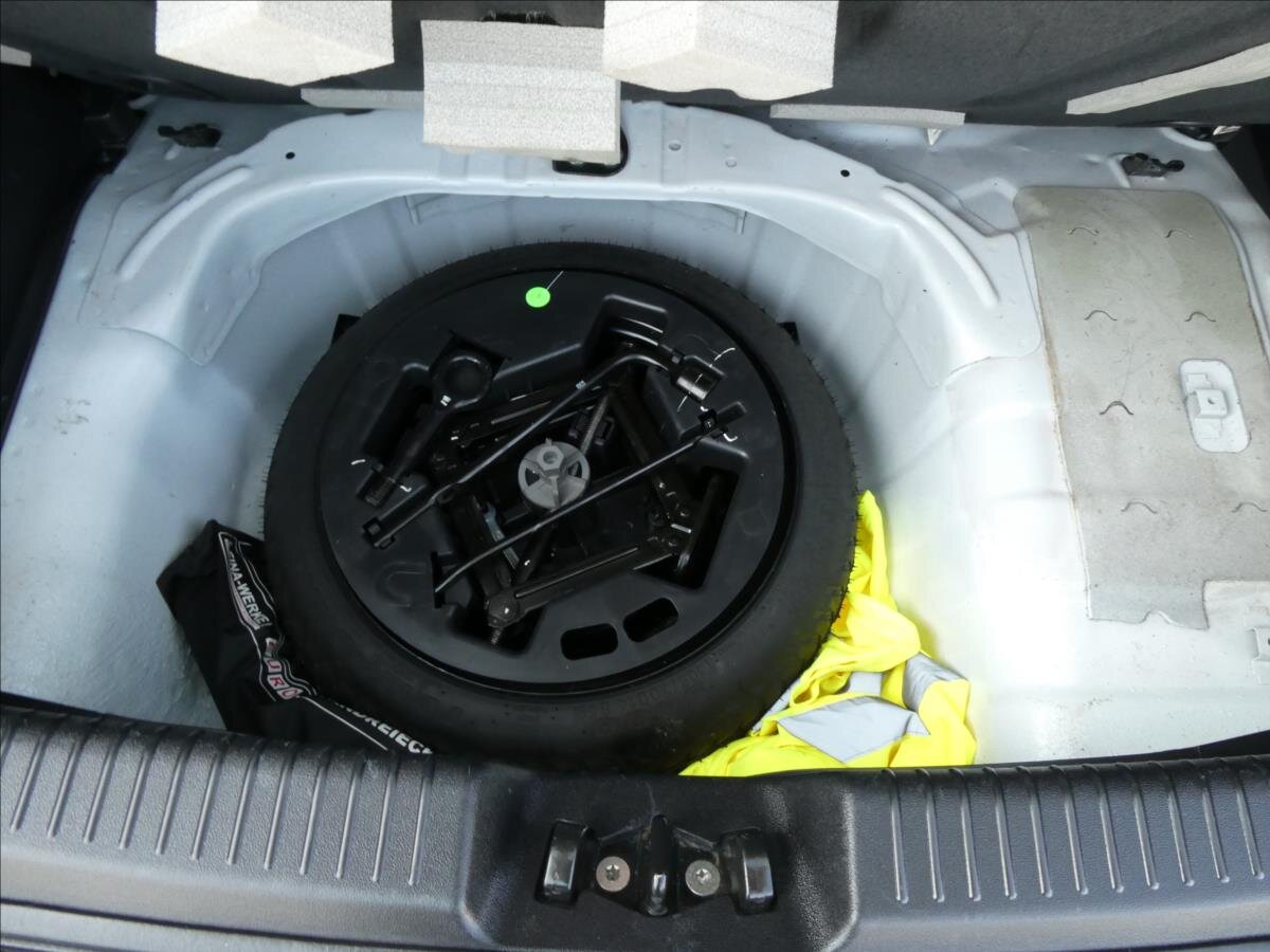 Hyundai i10 Hatchback 1,1 l 51 kw