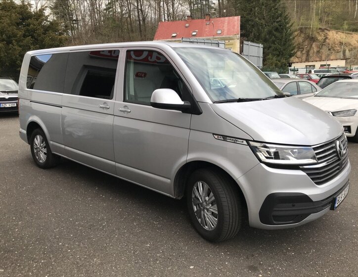 Volkswagen Caravelle Kombi 2,0 l 110 kw