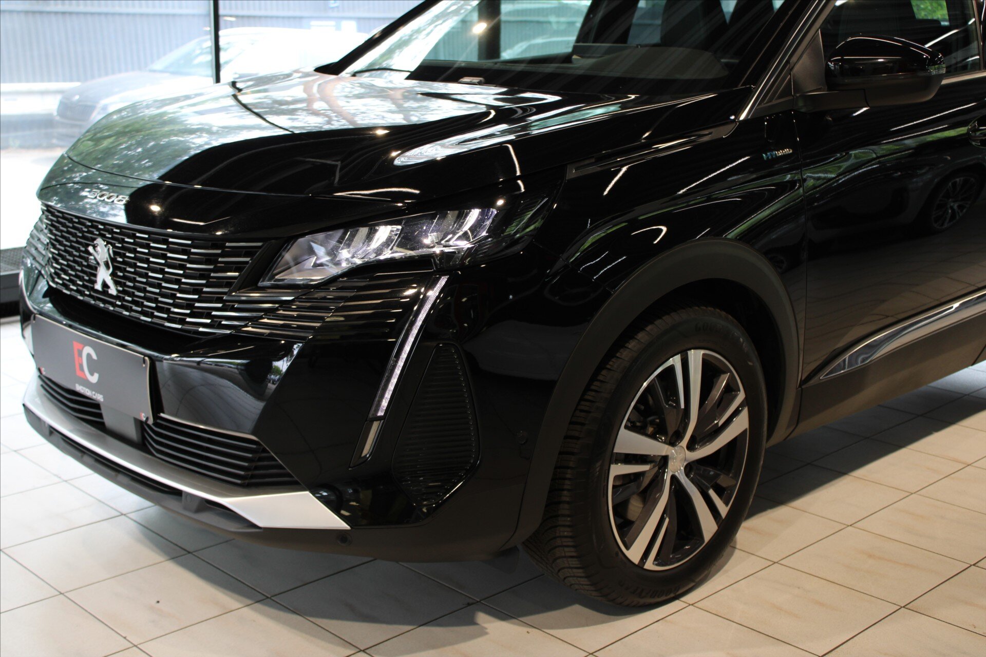 Peugeot 3008 SUV / Terénní 1,6 l 165 kw