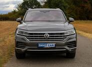 Volkswagen Touareg 2