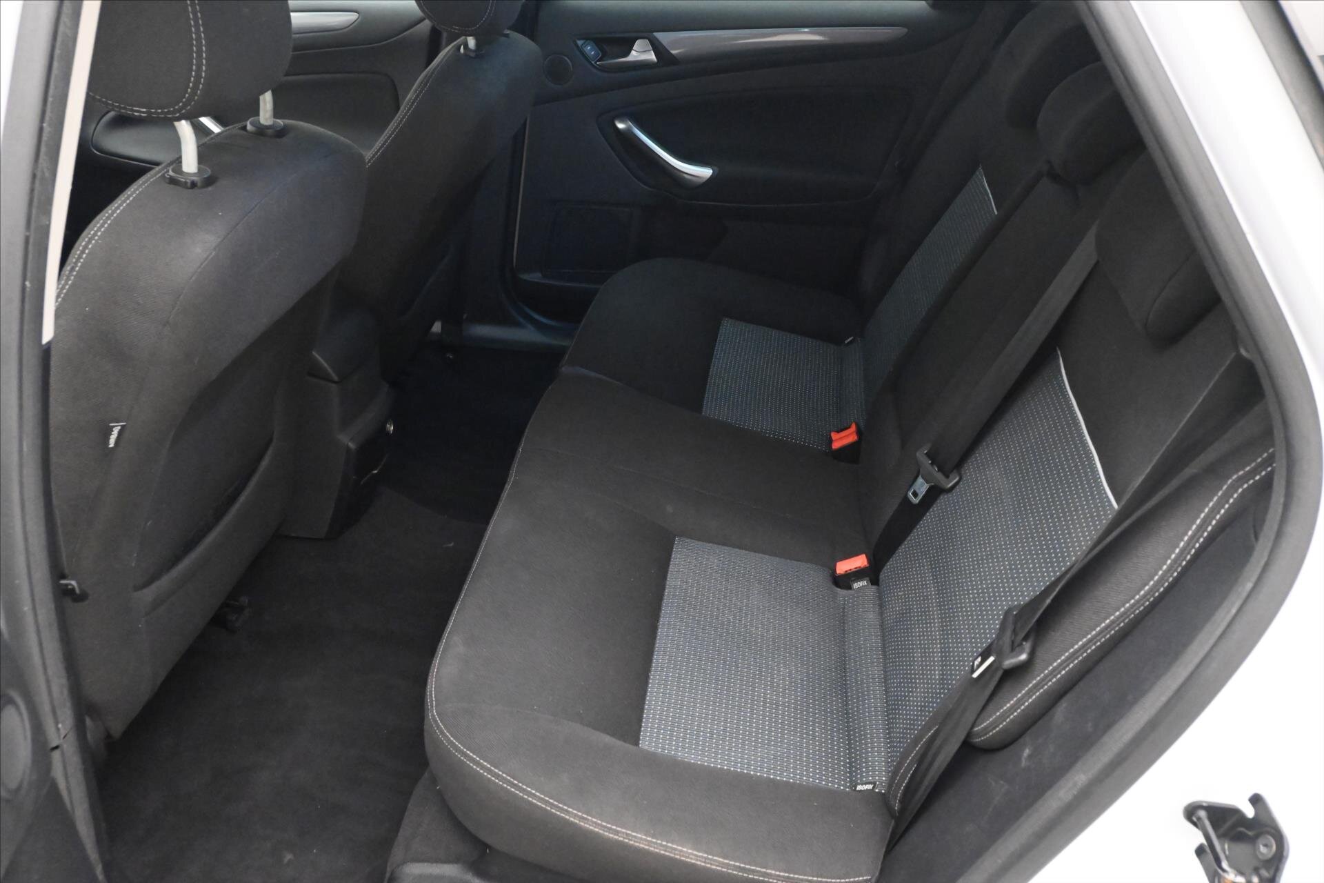Ford Mondeo Kombi 2,0 l 103 kw