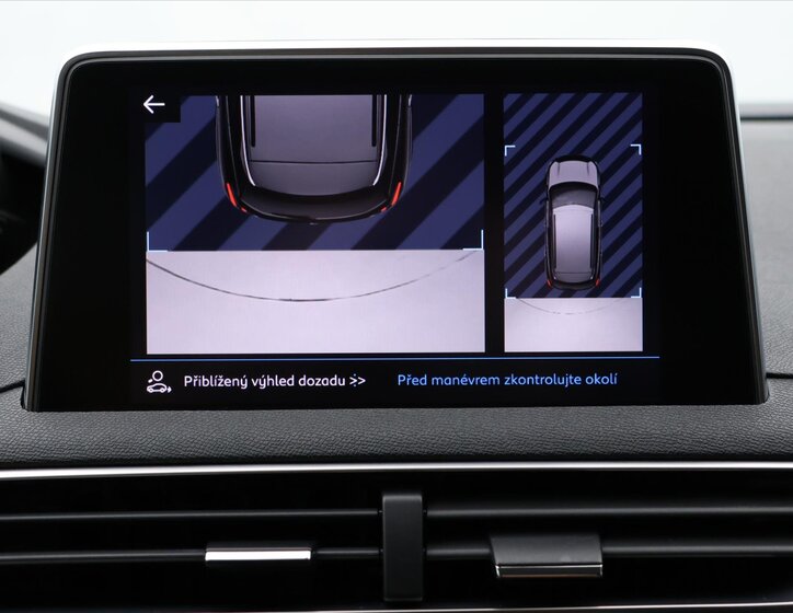 Peugeot 3008 SUV 1,2 l 96 kw