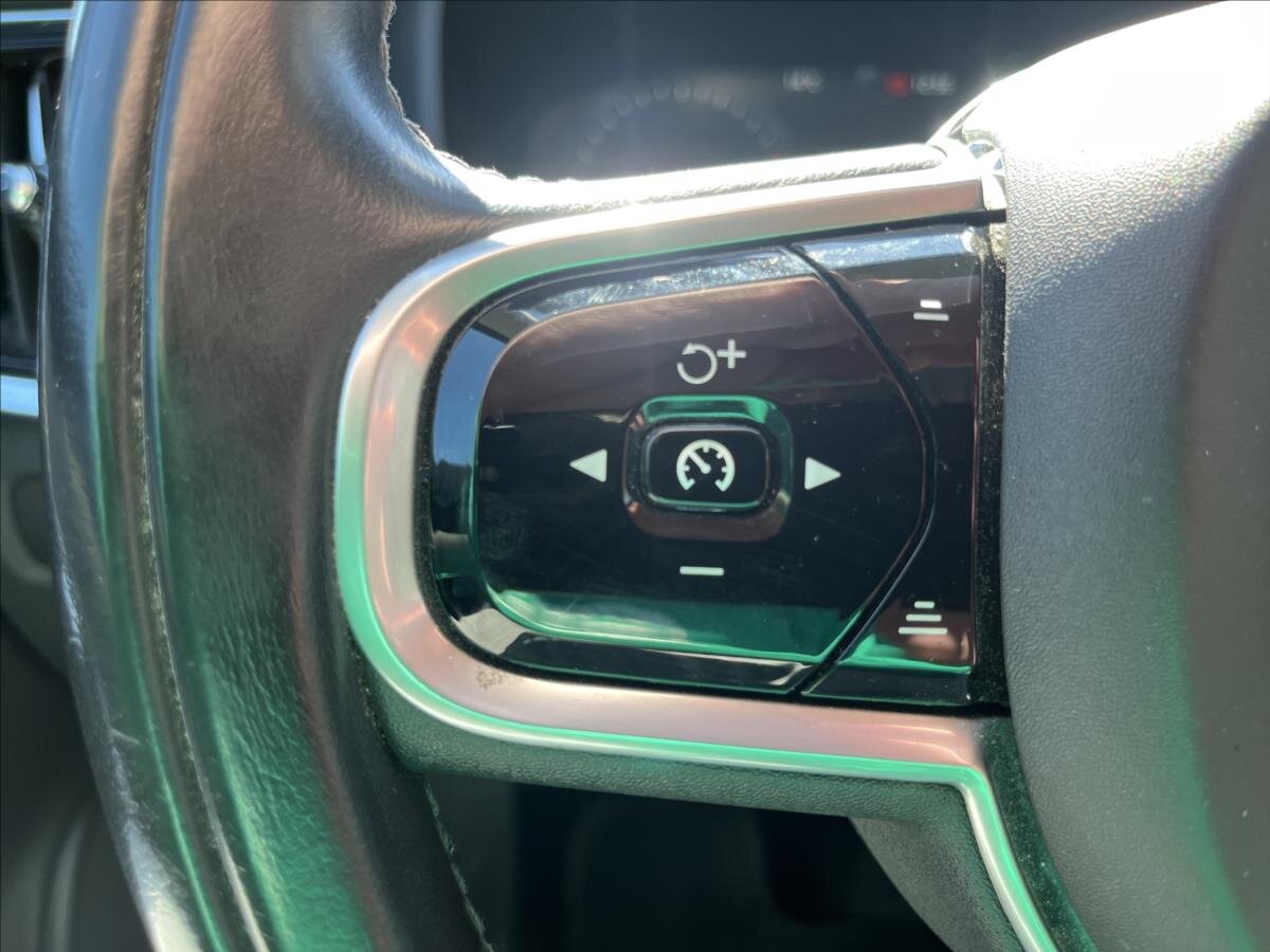 Volvo V90 Kombi 2,0 l 145 kw