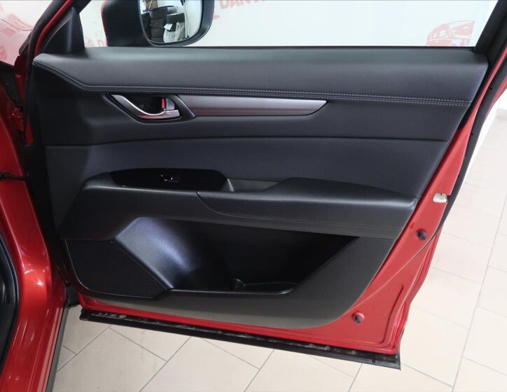 Mazda CX-5 SUV / Terénní 2,0 l 121 kw