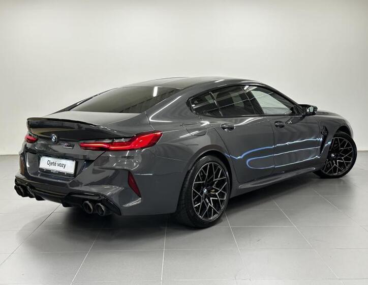BMW M8 3