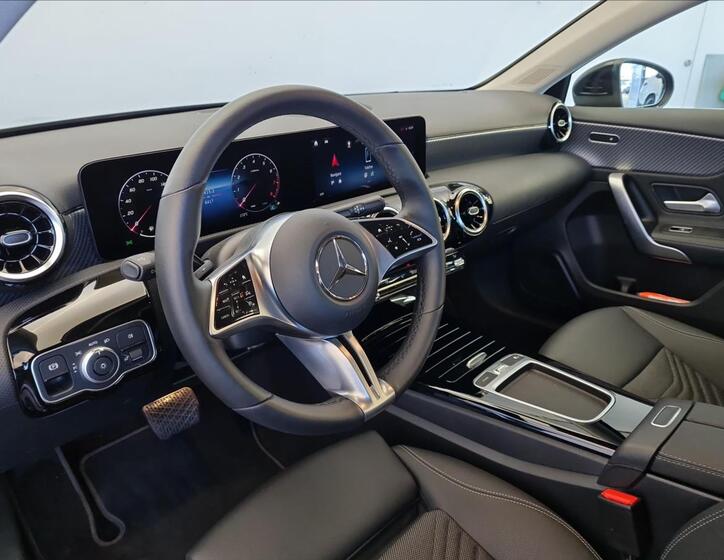 Mercedes-Benz Třídy A 9