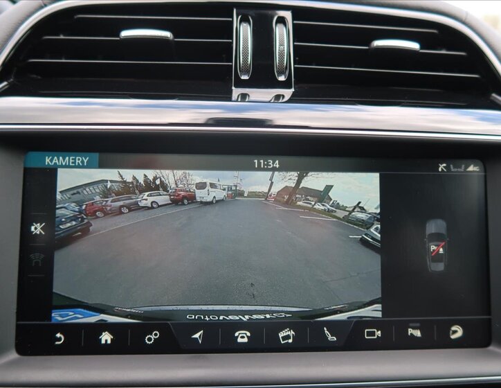 Jaguar F-Pace SUV / Terénní 3,0 l 280 kw