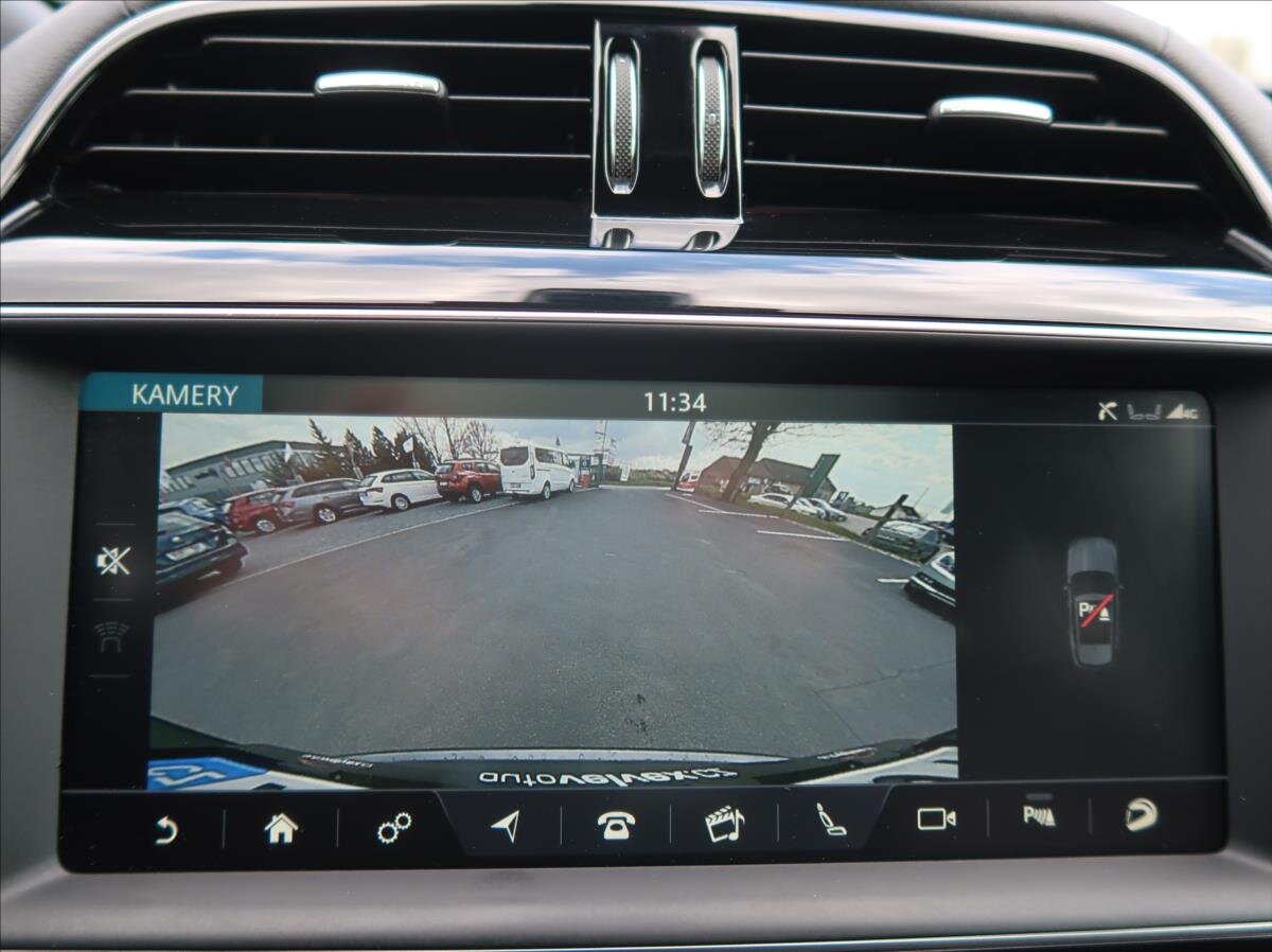 Jaguar F-Pace SUV / Terénní 3,0 l 280 kw