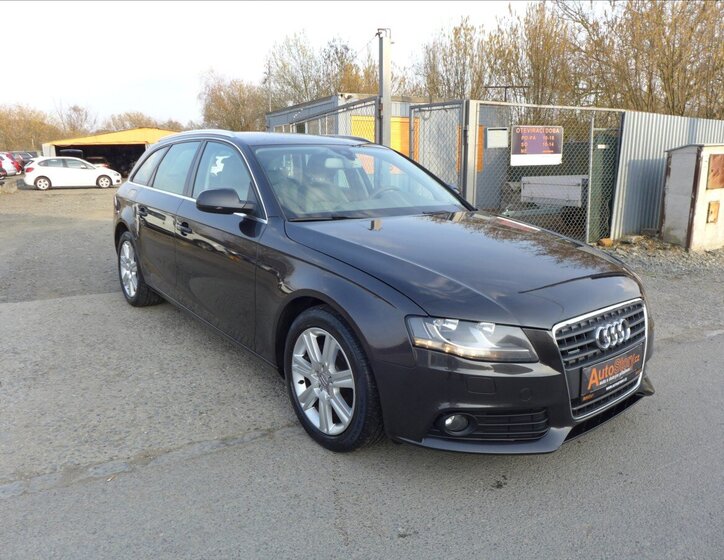 Audi A4 Kombi 2,0 l 105 kw