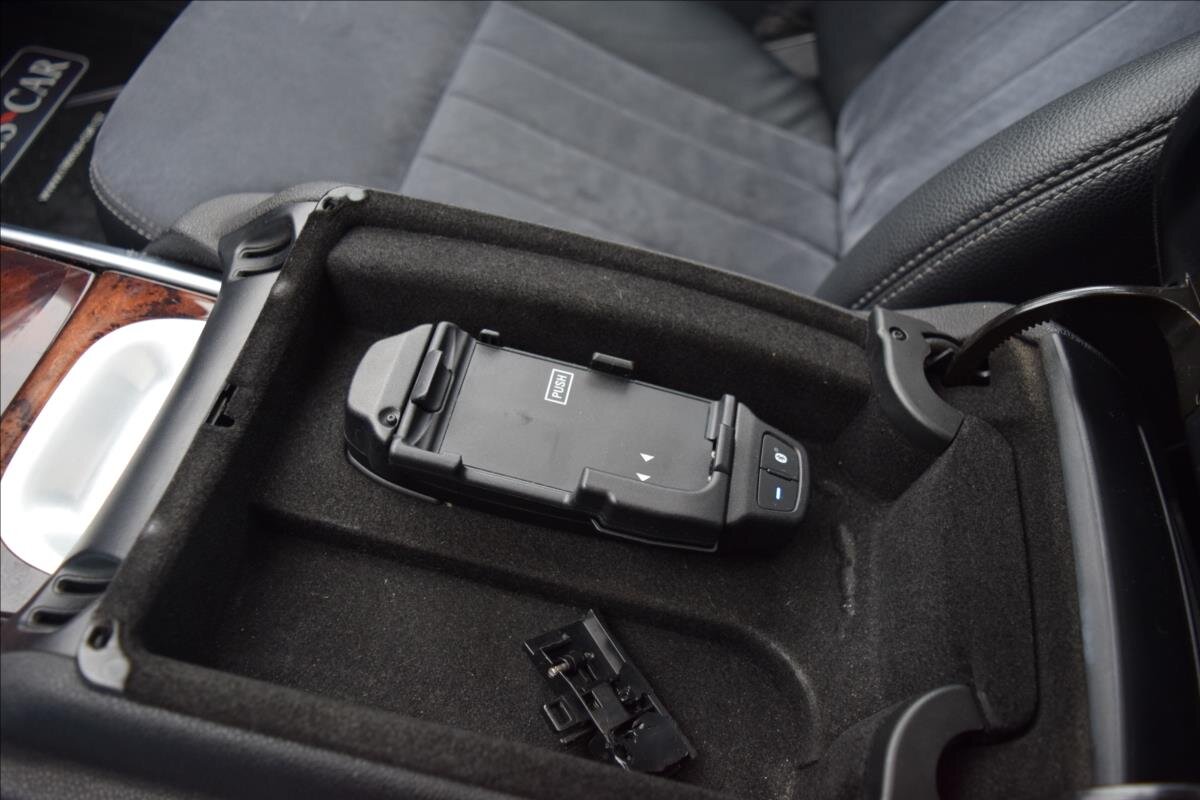 Mercedes-Benz Třídy R Kombi 3,0 l 140 kw